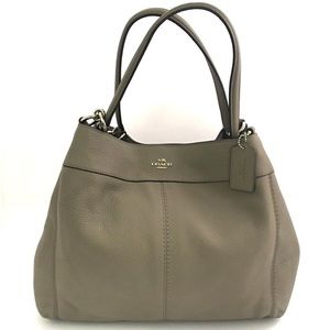 COACH Lexy Soft Fog Pebble Leather
3 compartment shoulder bag